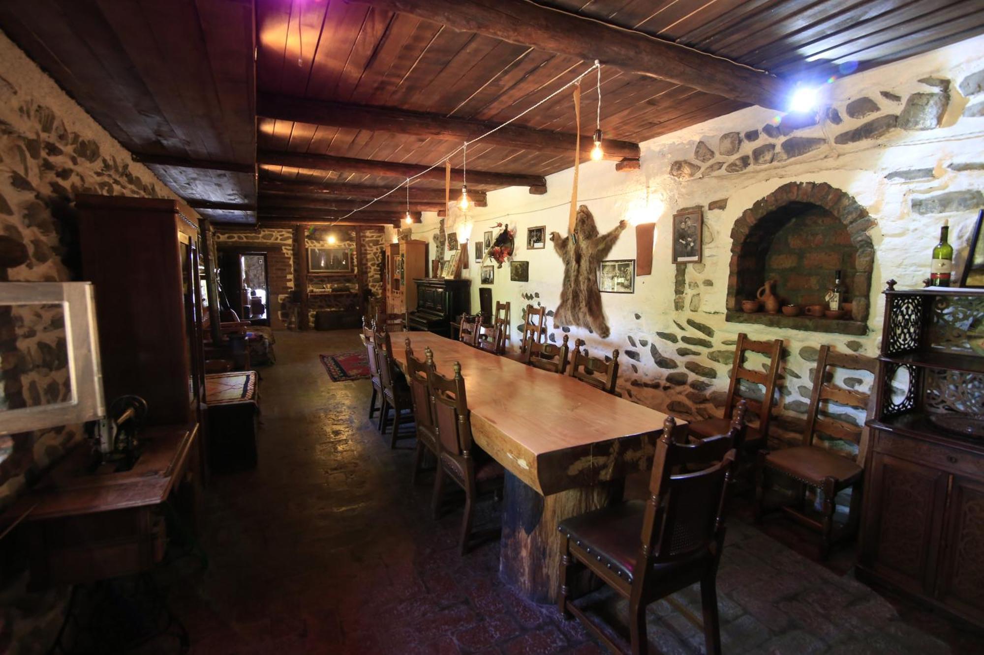 Tkhilistskaro Chateau Bruale מראה חיצוני תמונה