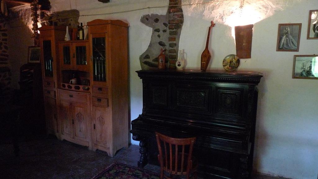 Tkhilistskaro Chateau Bruale מראה חיצוני תמונה