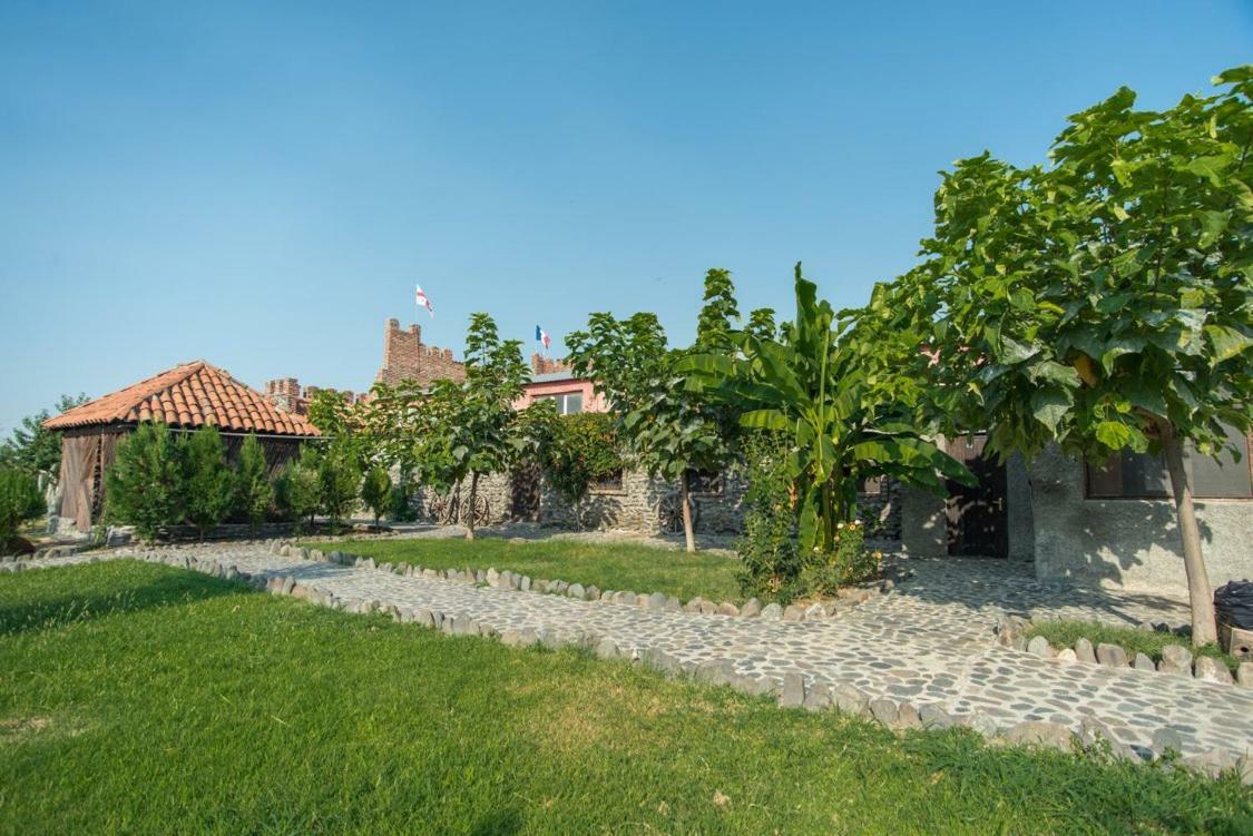 Tkhilistskaro Chateau Bruale מראה חיצוני תמונה